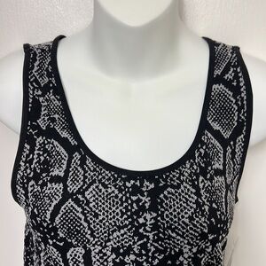117. INC Form Fitting, seamless Tank Top. Deep Black design size S-M